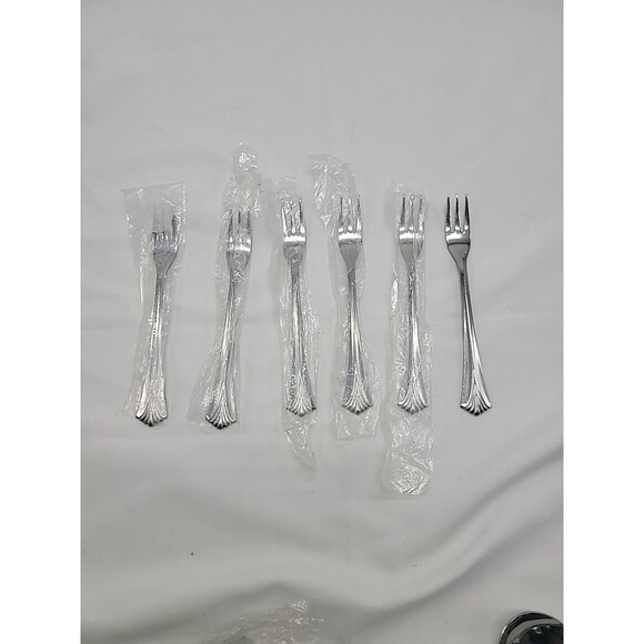 Cambridge KARLA Stainless Cocktail Fork Flared Plume Tip  Lot of 6 New - Picture 1 of 11